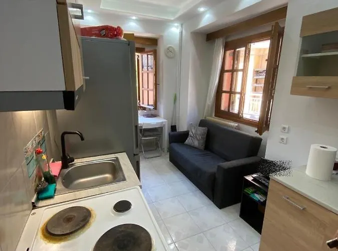 Appartement Ano Poli 5 *